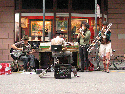 NOLA street music